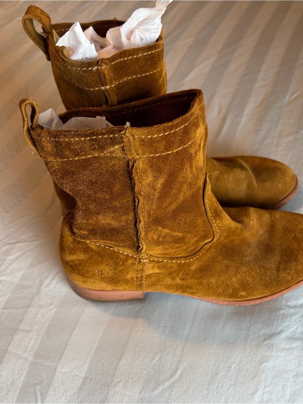 Frye (7.5)Women's Suede Ankle Booties in Cognac - Picture 3 of 5